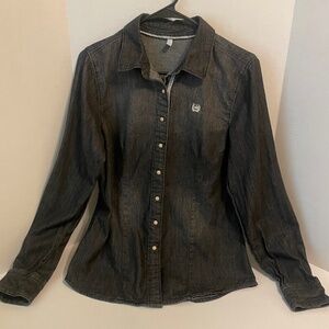 NEW CINCH Women’s Denim Snap Shirt